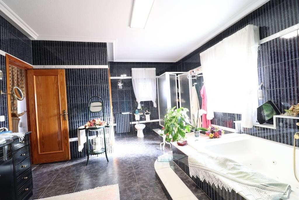 Chalet for Sale in Torrevieja