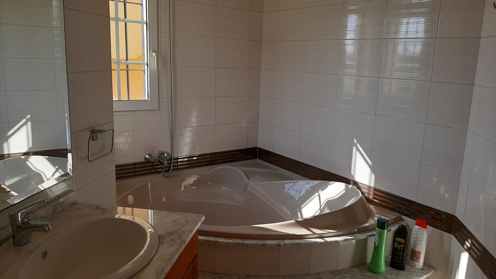 Chalet for Sale in Cartagena