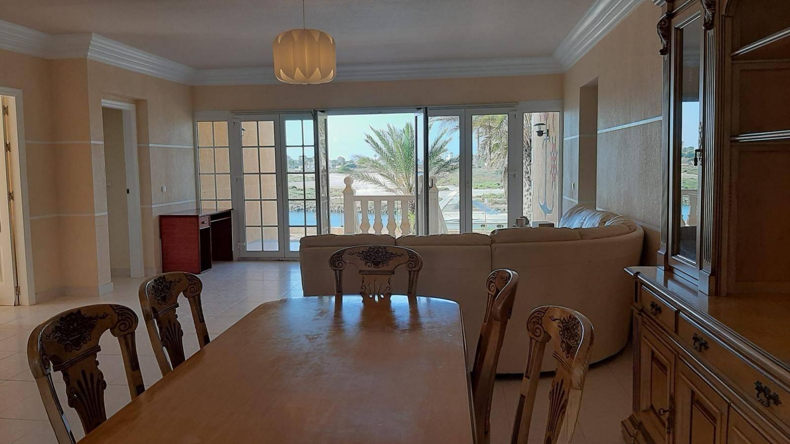 Chalet for Sale in Cartagena