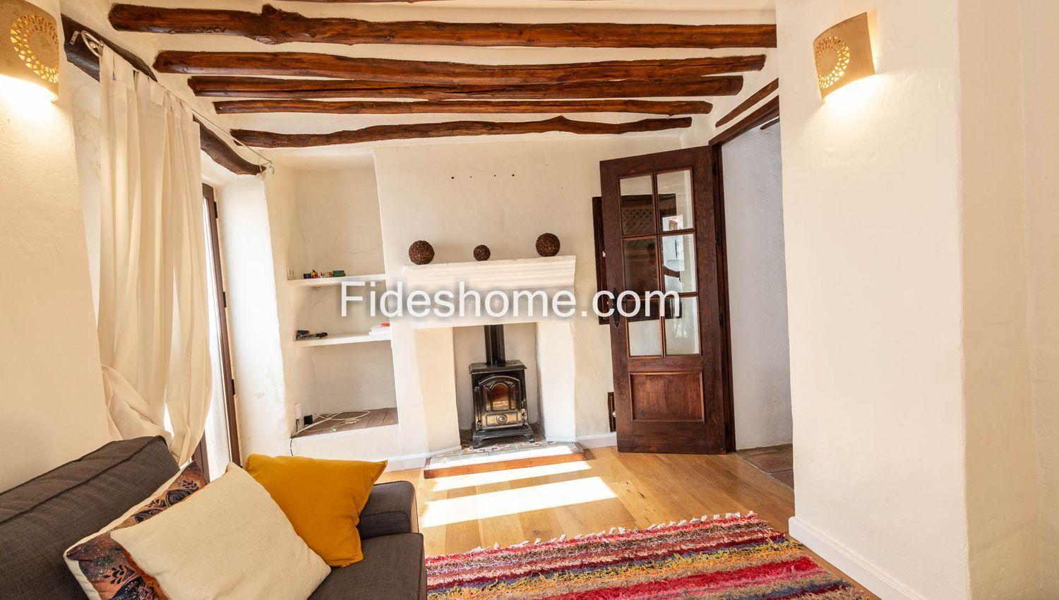 Villa for Sale in Lecrín