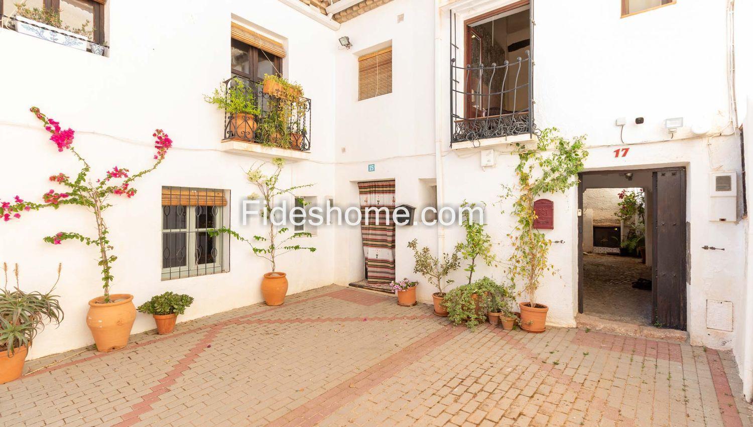 House for Sale in Lecrín