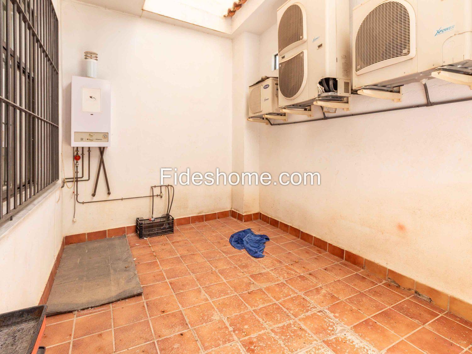 Premise for Sale in Dúrcal
