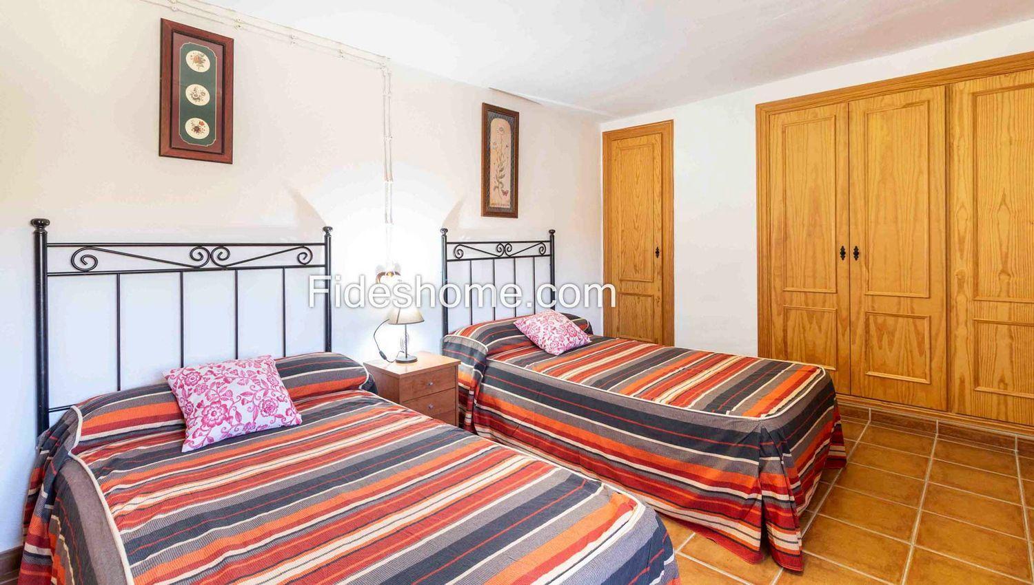 Country Property for Sale in Villamena