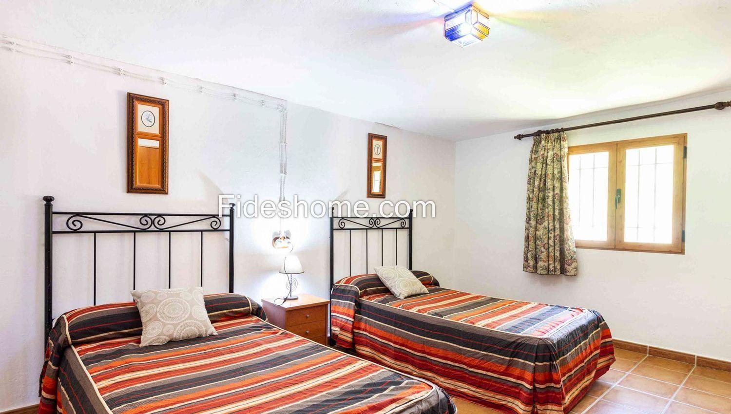 Country Property for Sale in Villamena