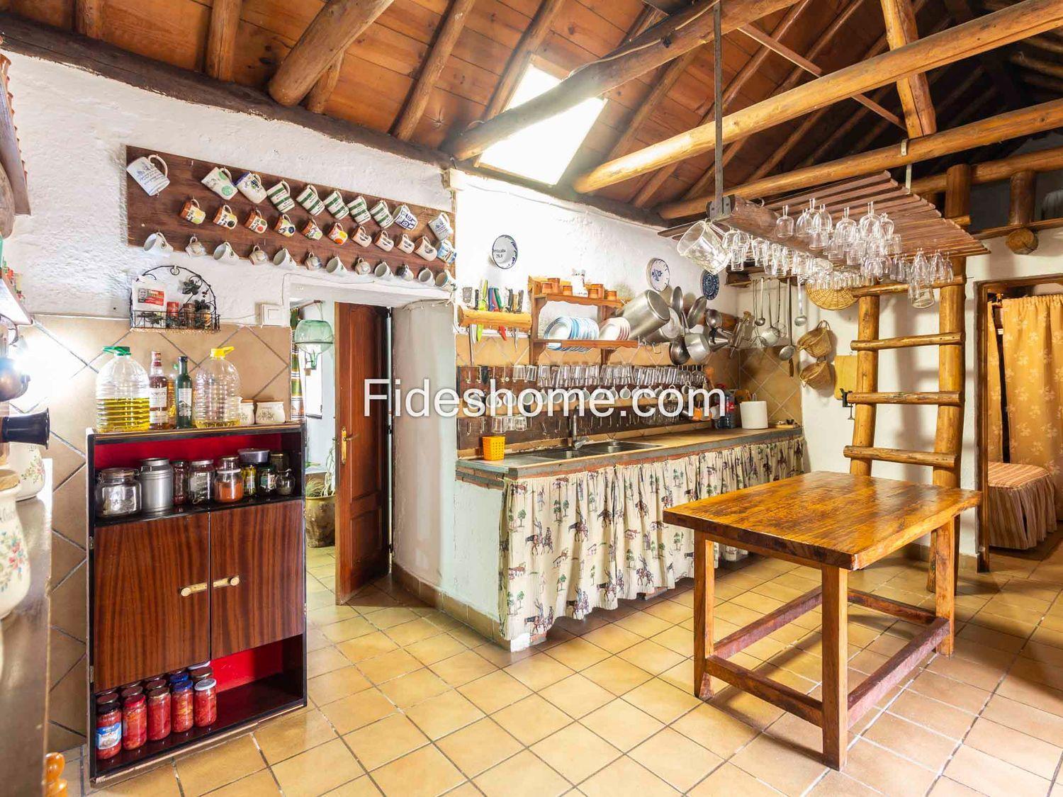 Country Property for Sale in Villamena