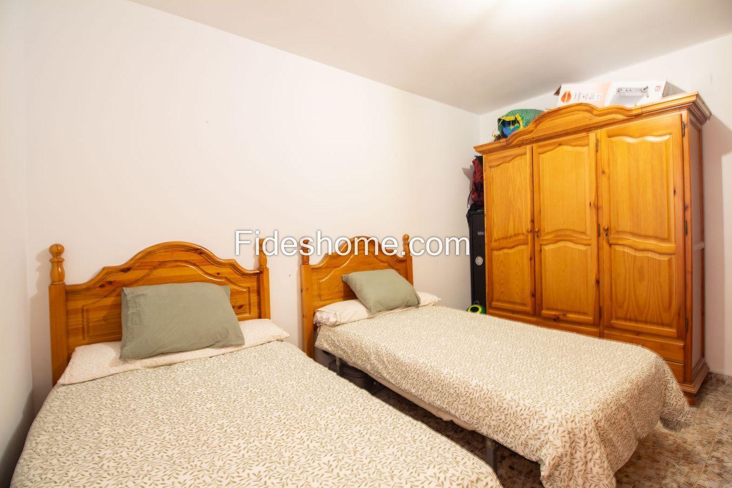 Flat for Sale in Albuñol