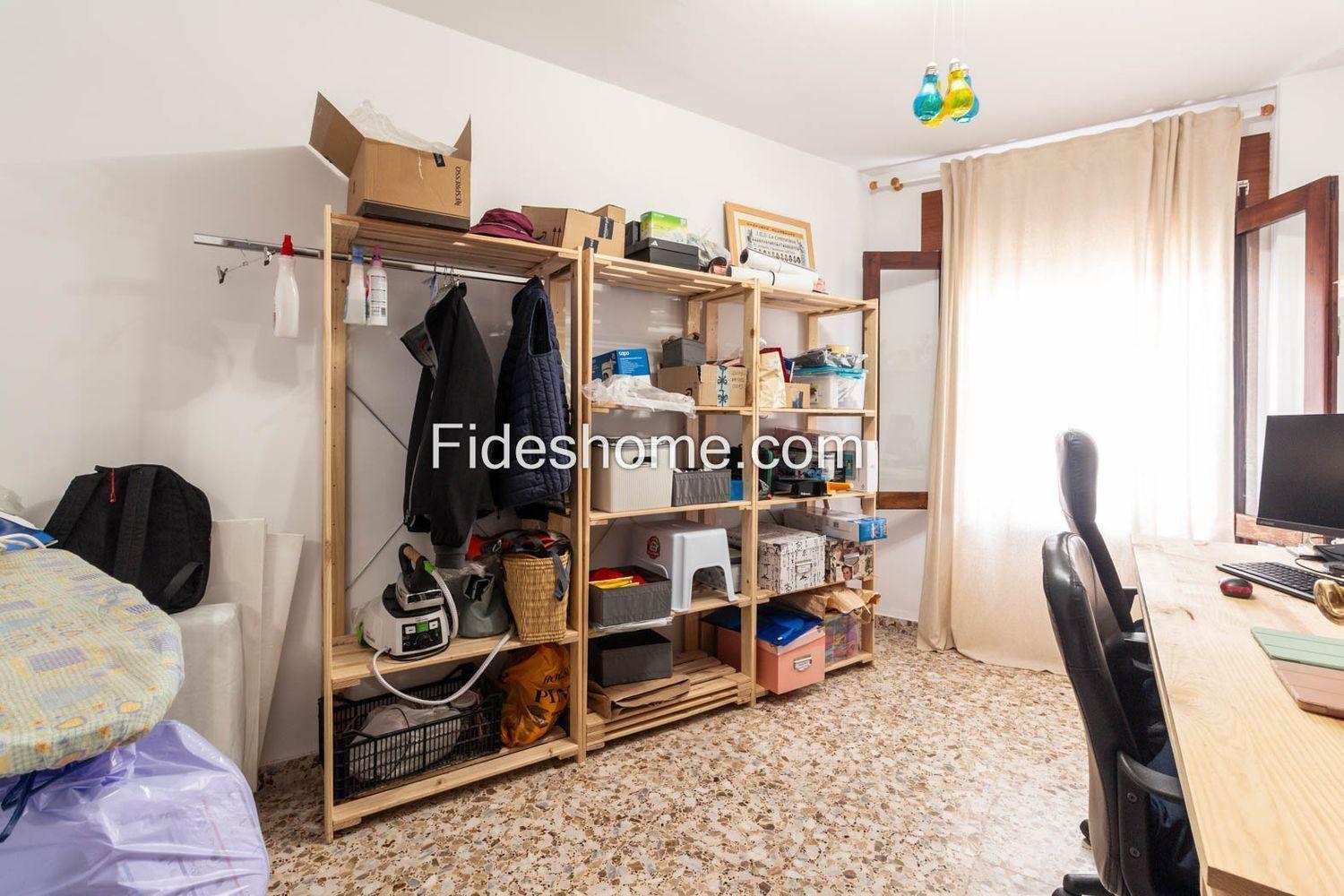 Flat for Sale in Albuñol