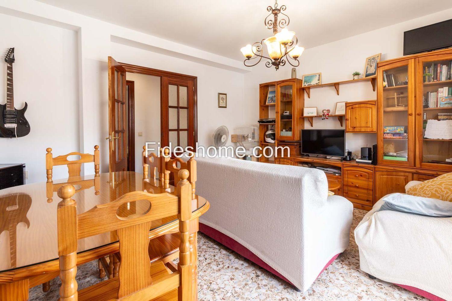 Flat for Sale in Albuñol
