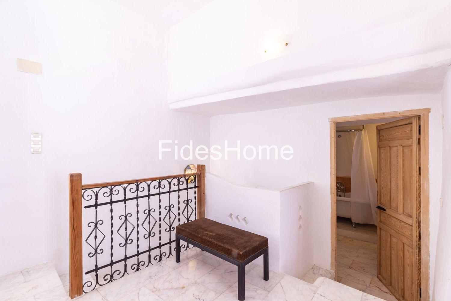 Chalet for Sale in Lecrín