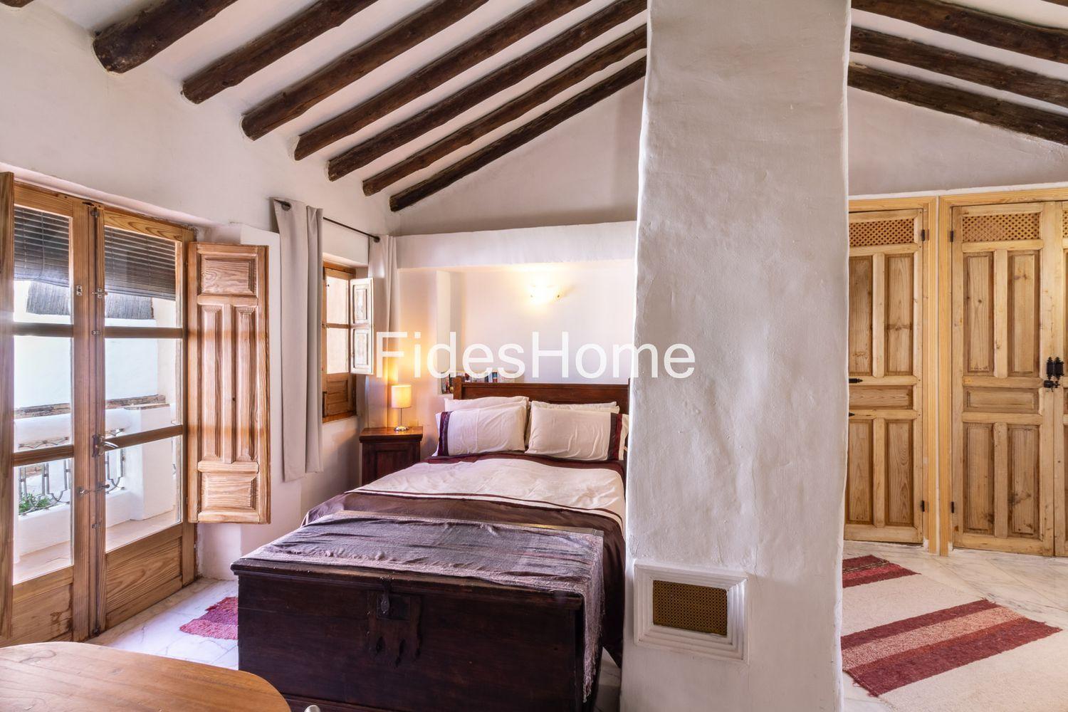 Chalet for Sale in Lecrín