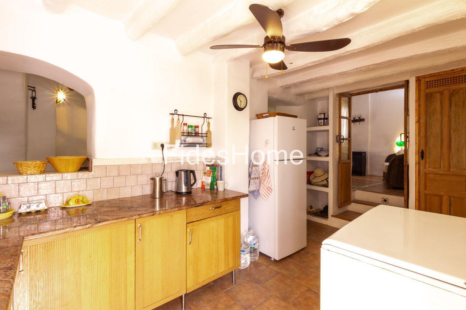 Chalet for Sale in Lecrín