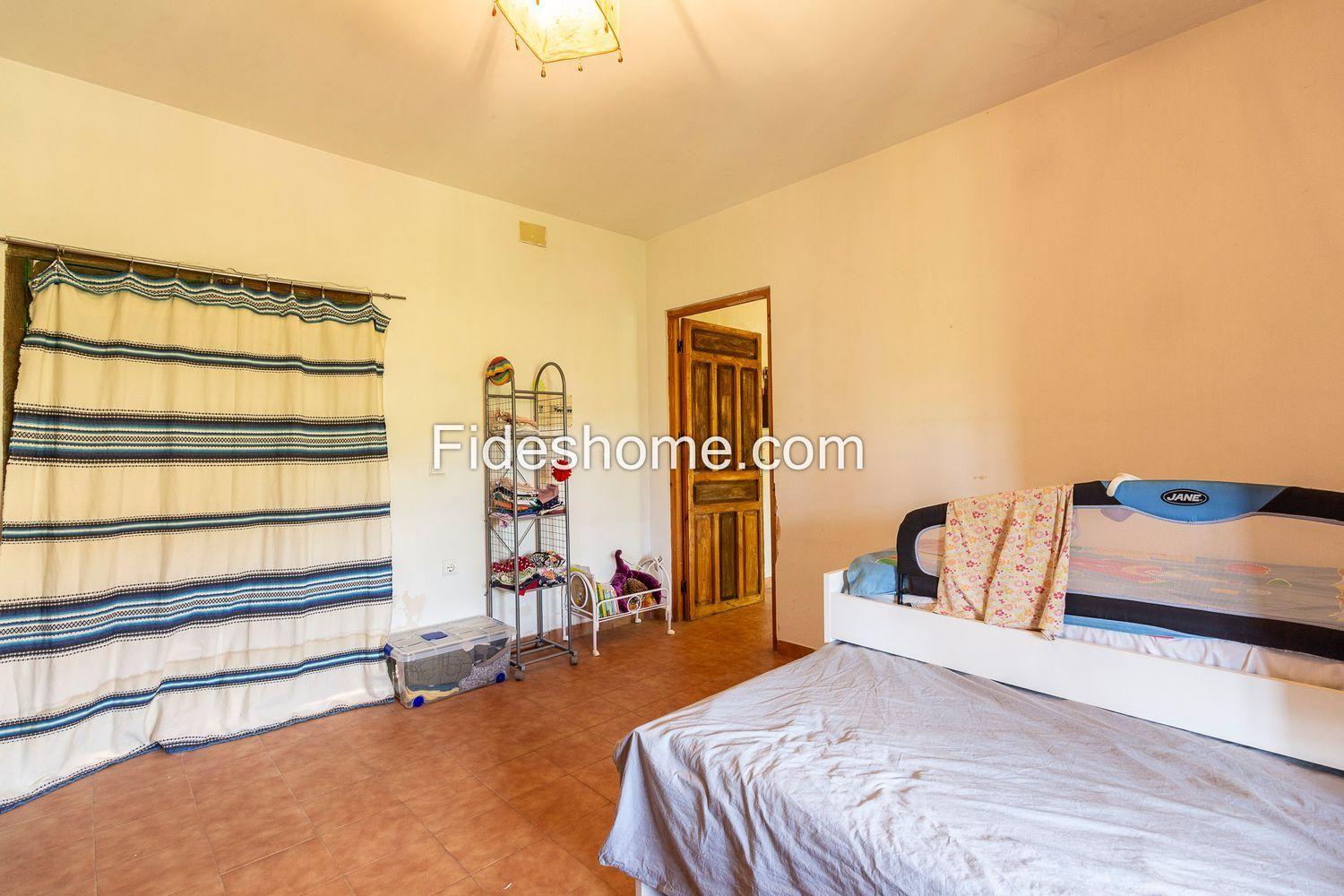 Country Property for Sale in El Valle