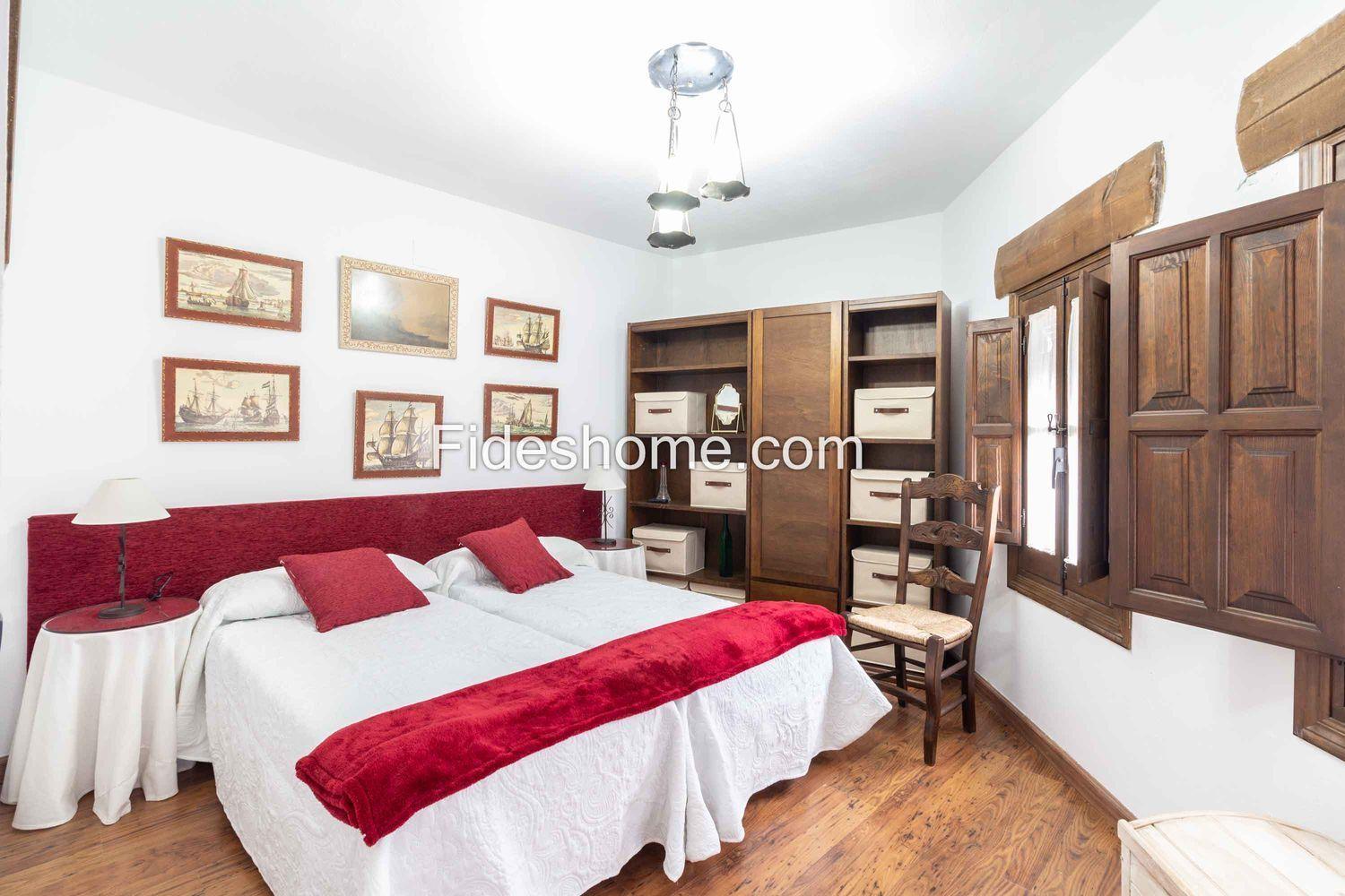 Chalet for Rent in Los Guajares