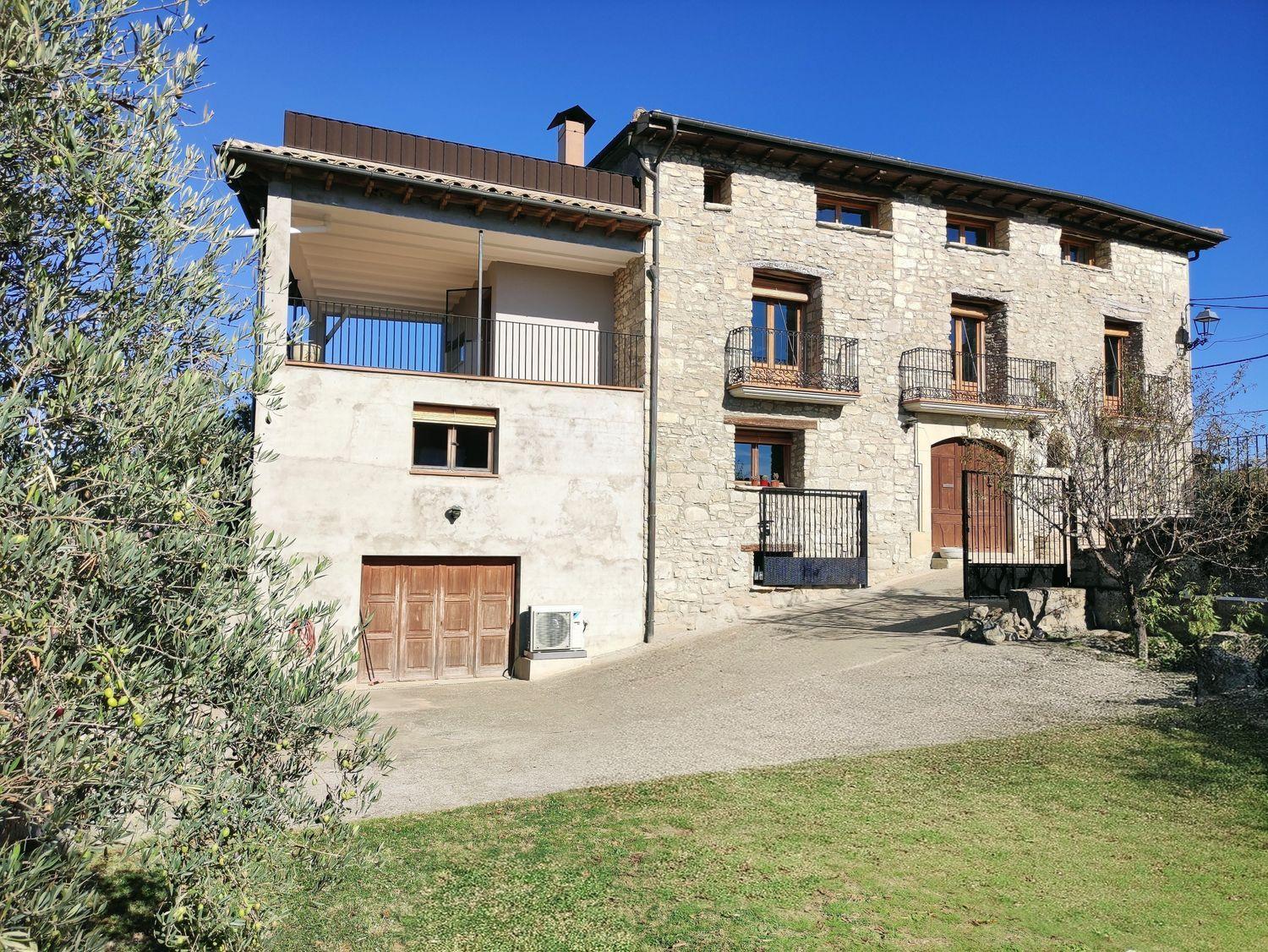 House for Sale in Graus