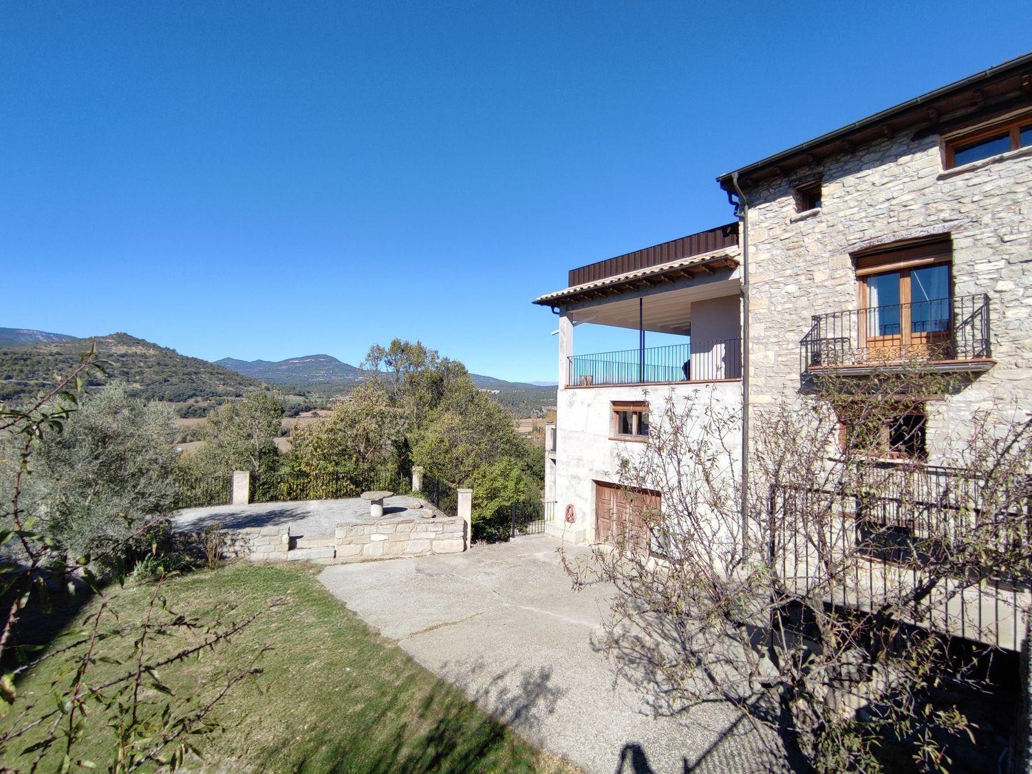 House for Sale in Graus
