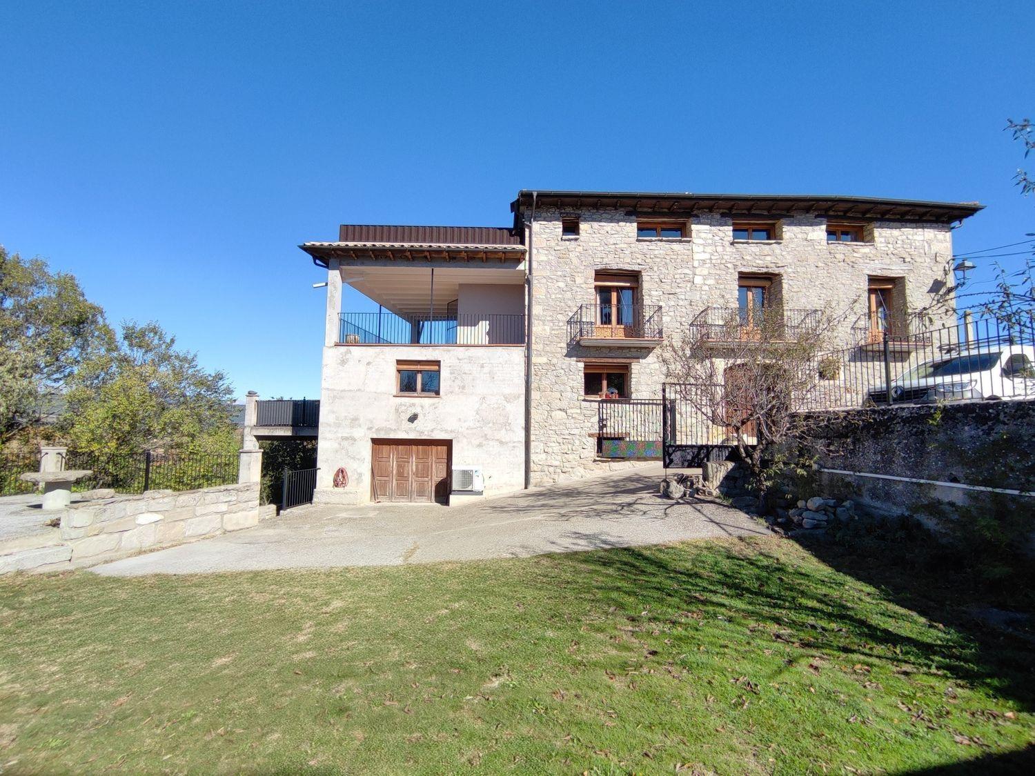 House for Sale in Graus