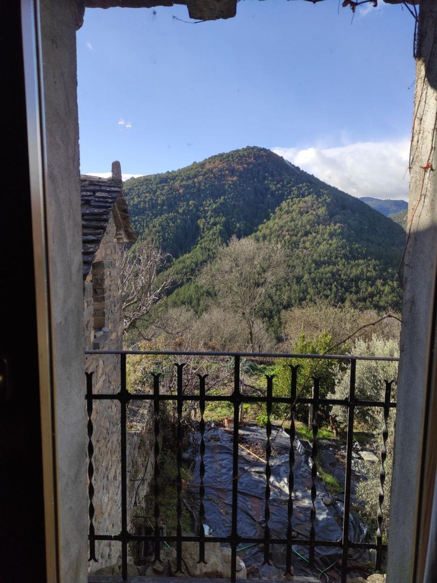 Villa for Sale in Boltaña