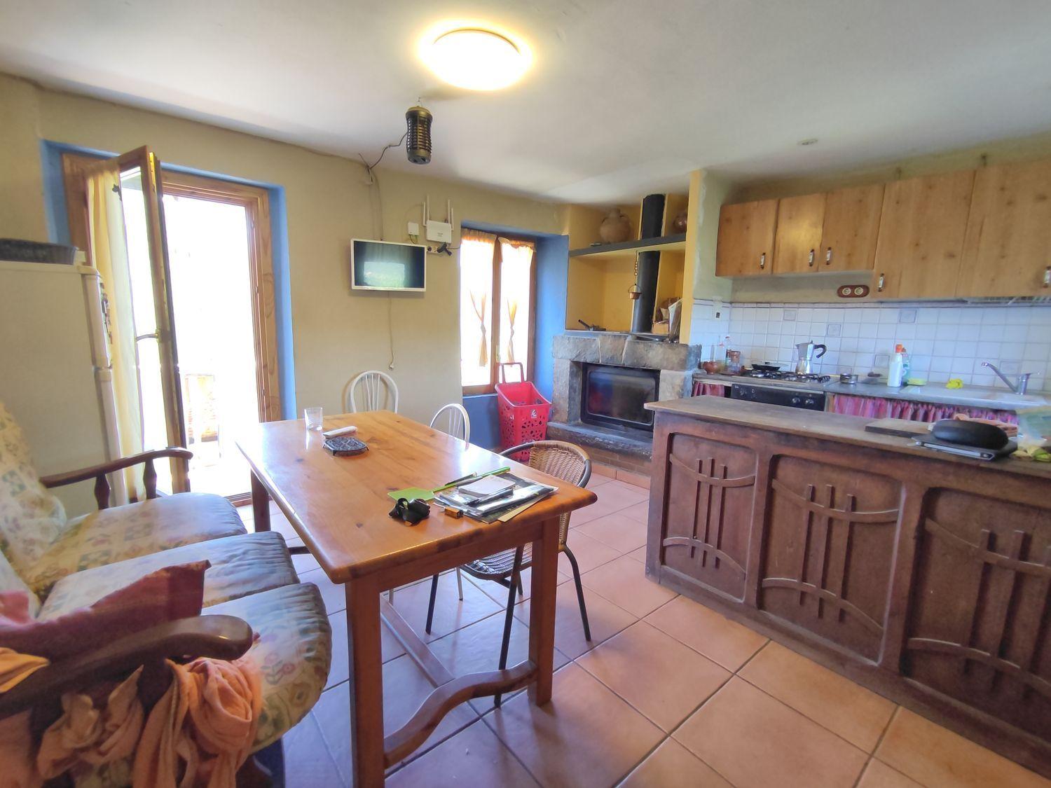 Villa for Sale in Boltaña