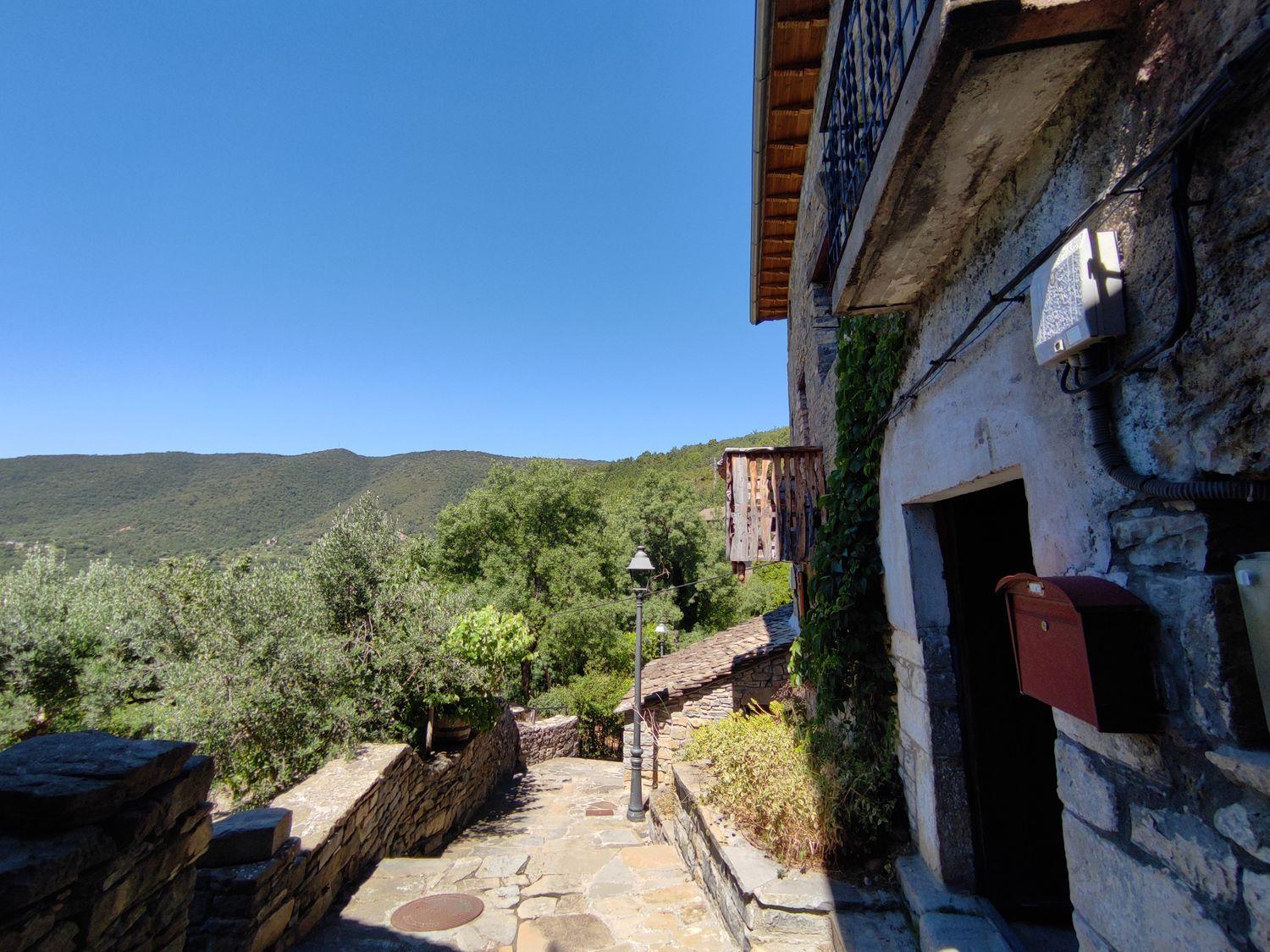 Villa for Sale in Boltaña