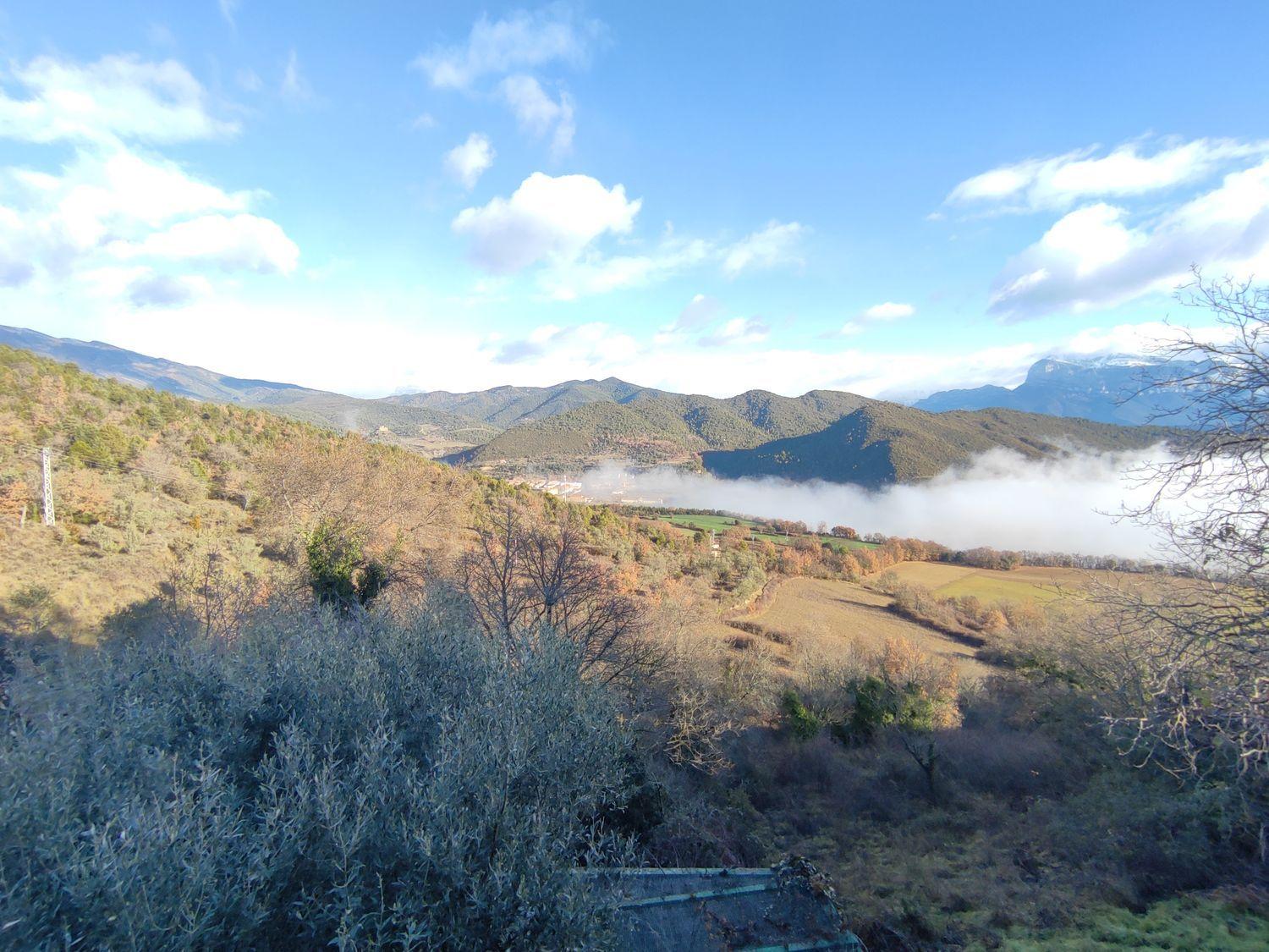 Villa for Sale in Boltaña