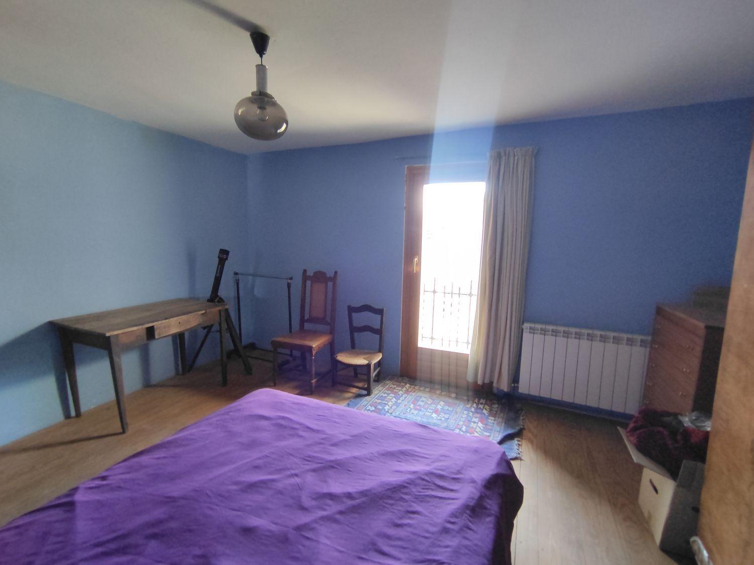 Villa for Sale in Boltaña