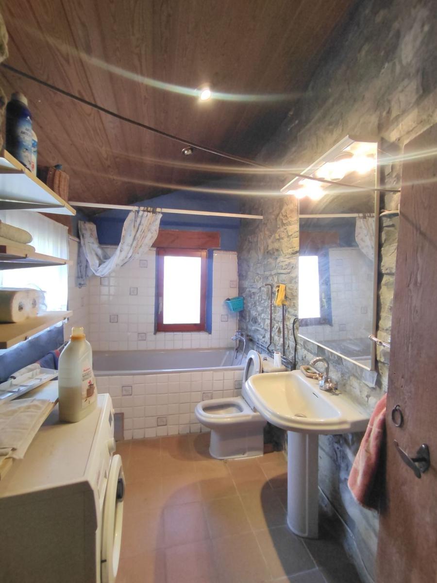 Villa for Sale in Boltaña