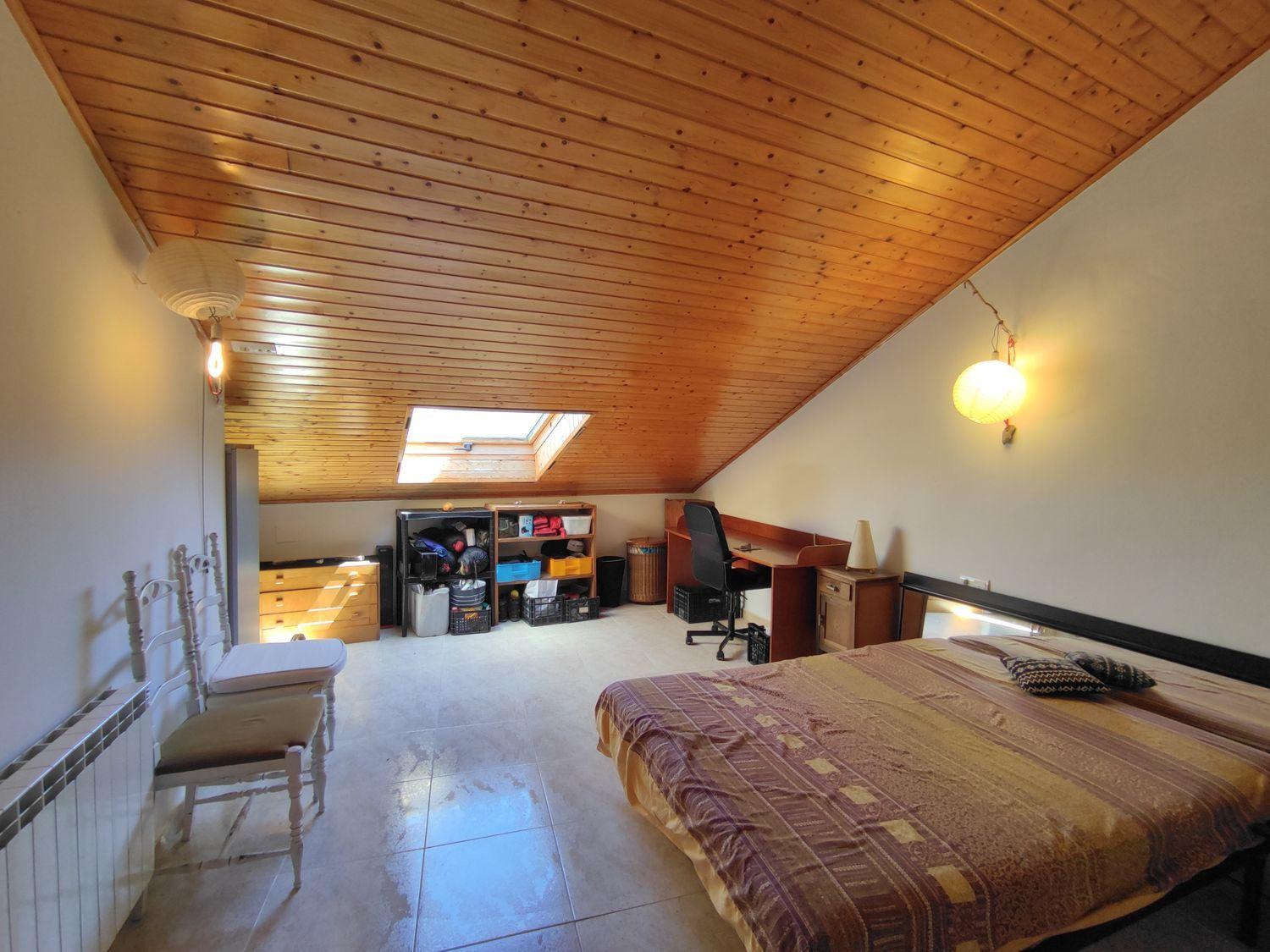 Villa for Sale in Boltaña
