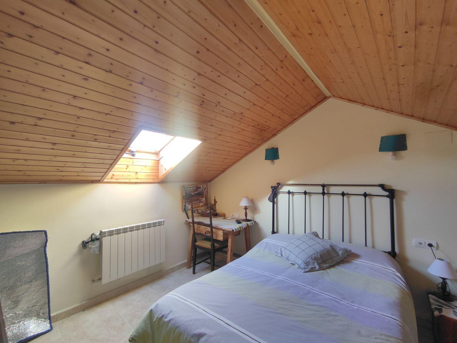 Villa for Sale in Boltaña