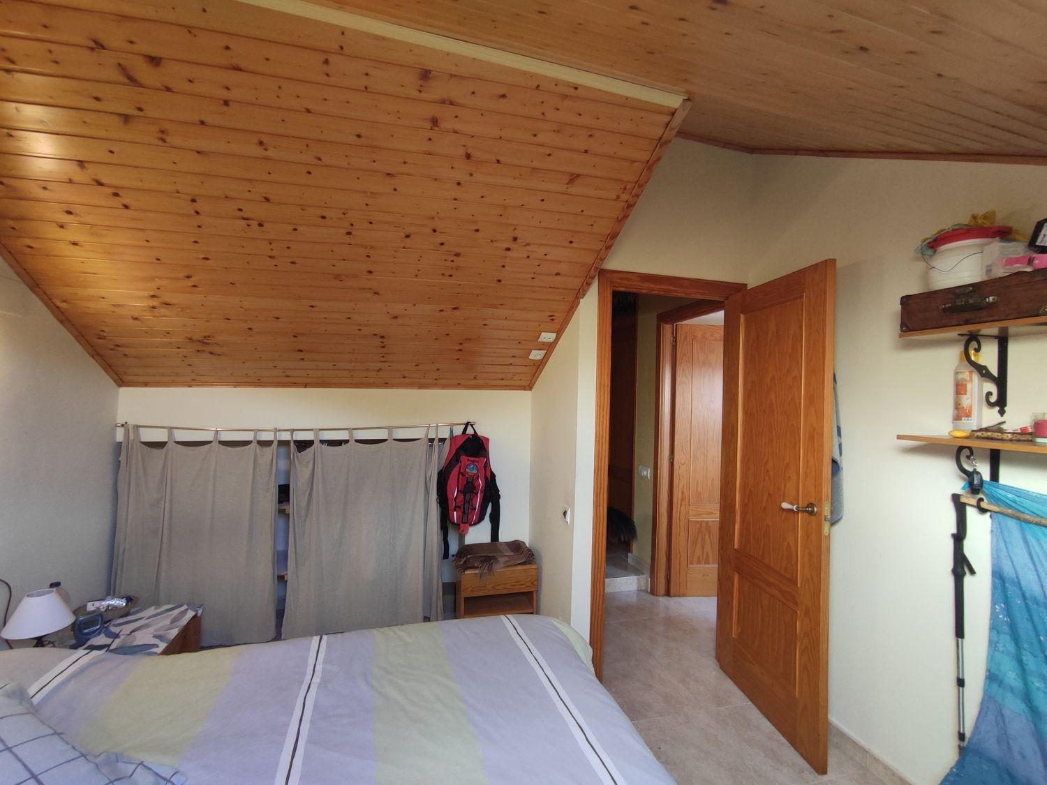 Villa for Sale in Boltaña