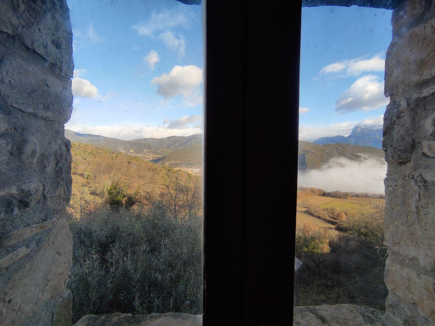 Villa for Sale in Boltaña