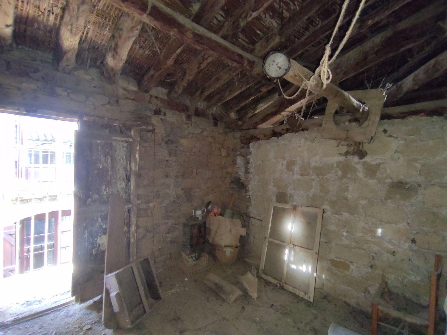 Semi-detached House for Sale in Aínsa-Sobrarbe