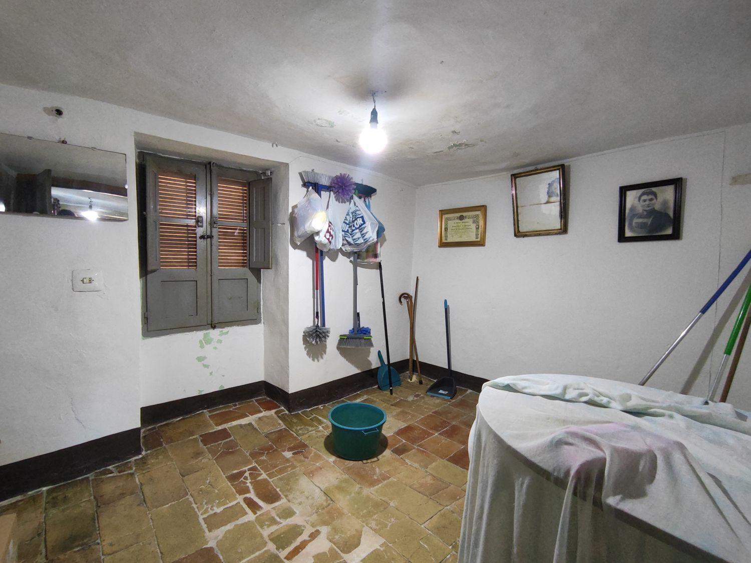 Semi-detached House for Sale in Aínsa-Sobrarbe