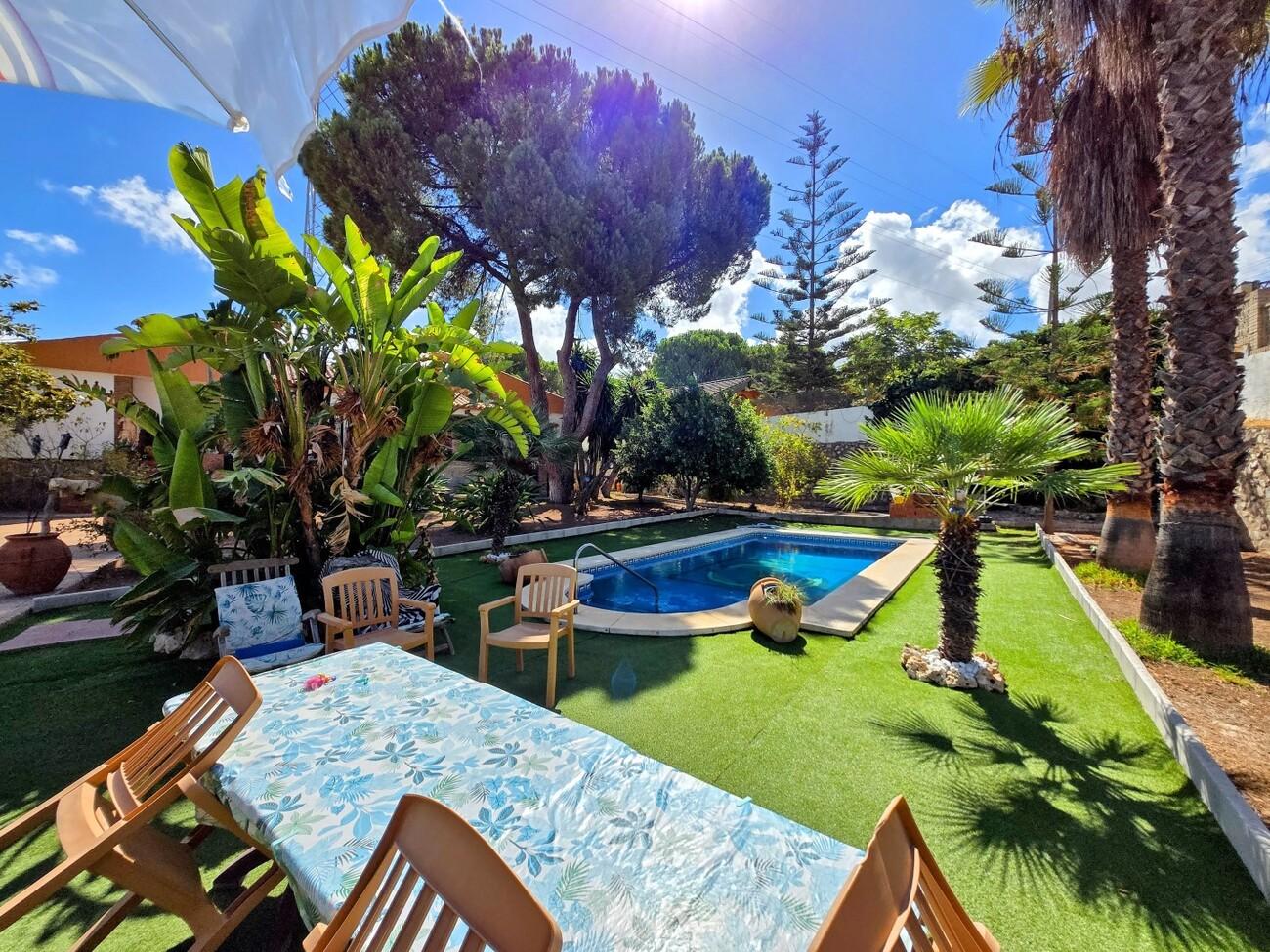 Villa for Sale in Alhaurín de la Torre