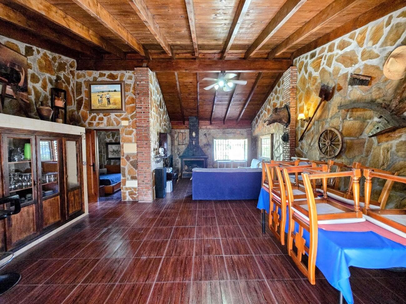 Villa for Sale in Alhaurín de la Torre