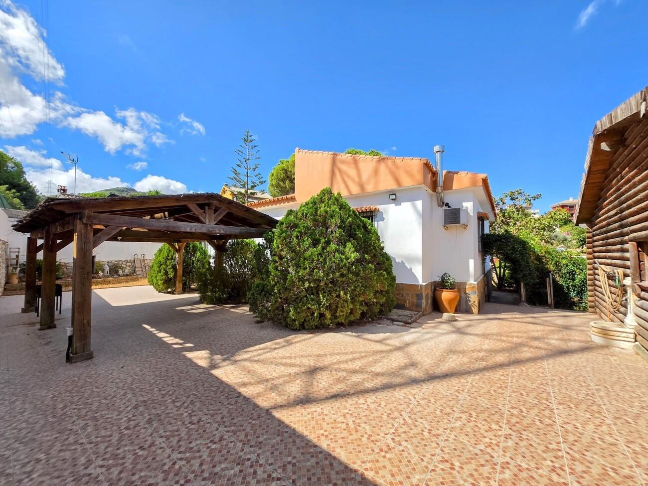 Villa for Sale in Alhaurín de la Torre
