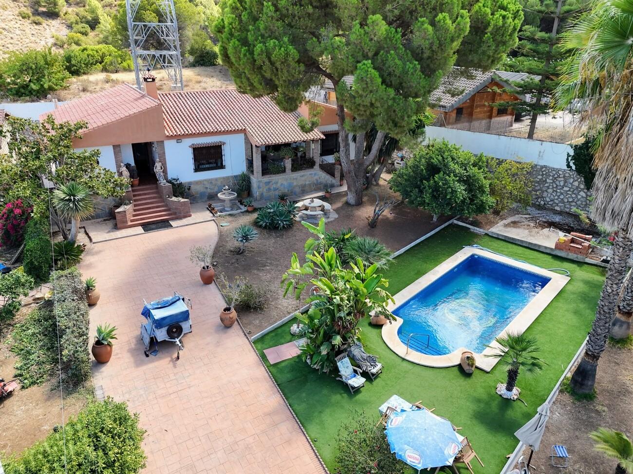 Villa for Sale in Alhaurín de la Torre