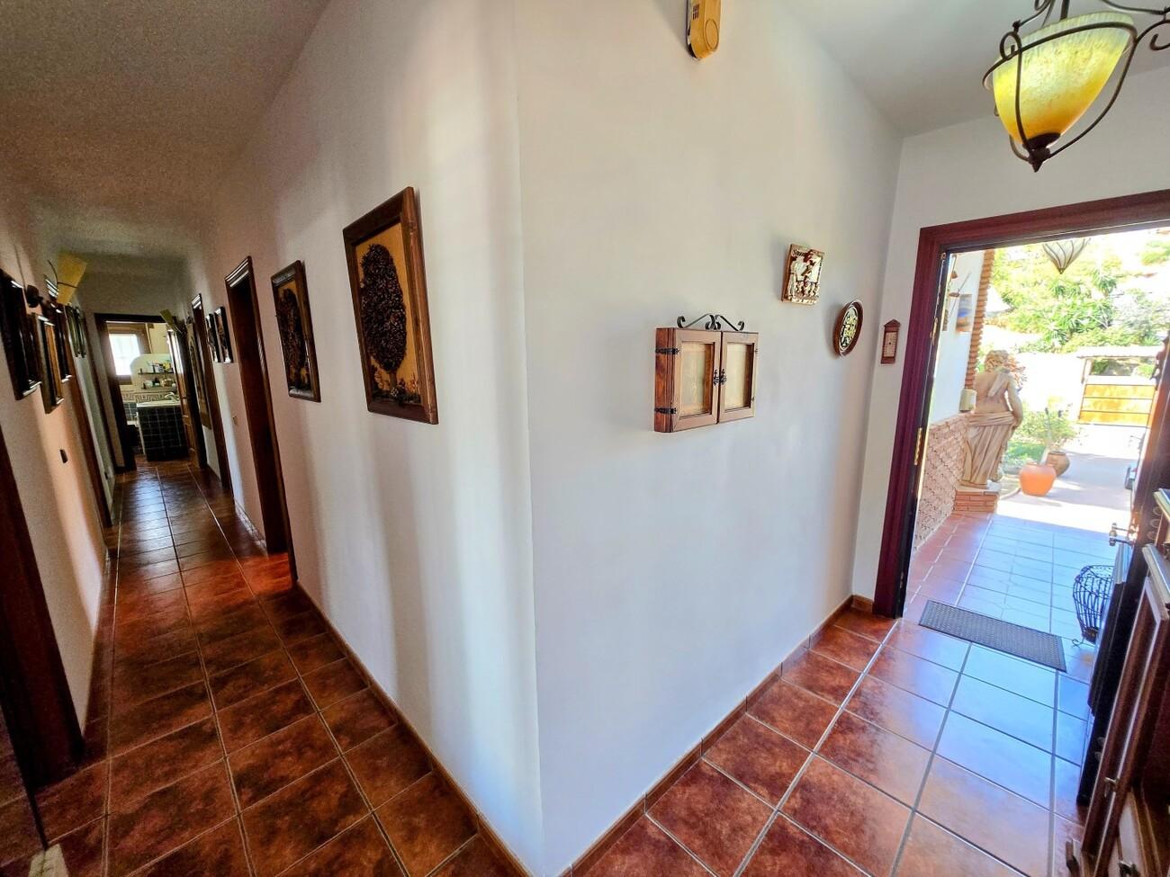 Villa for Sale in Alhaurín de la Torre
