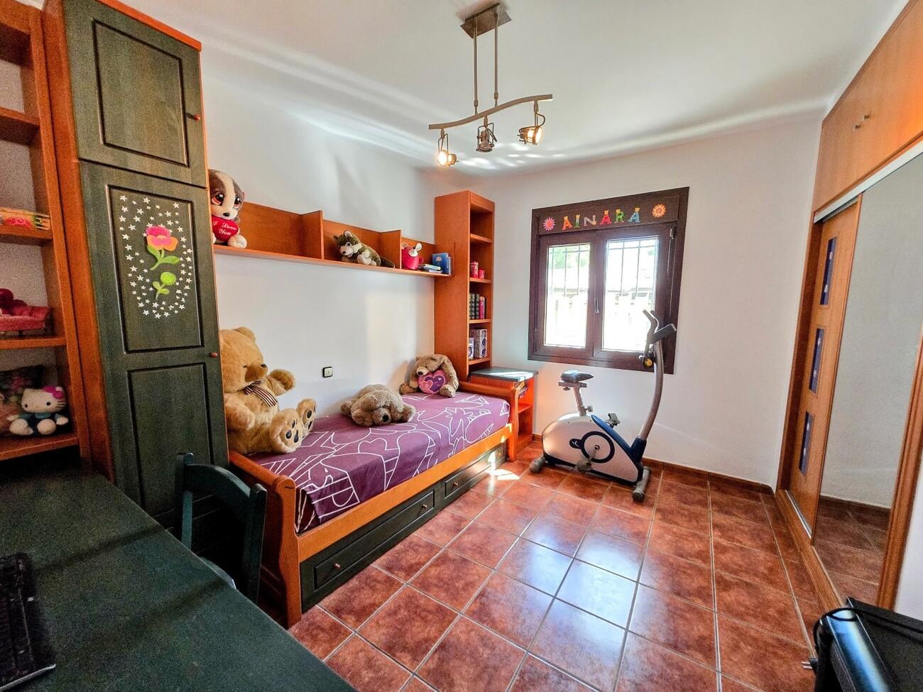 Villa for Sale in Alhaurín de la Torre