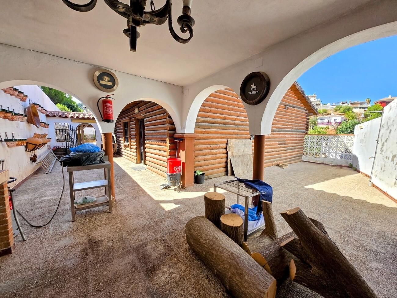 Villa for Sale in Alhaurín de la Torre