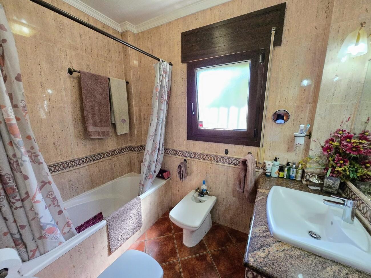 Villa for Sale in Alhaurín de la Torre