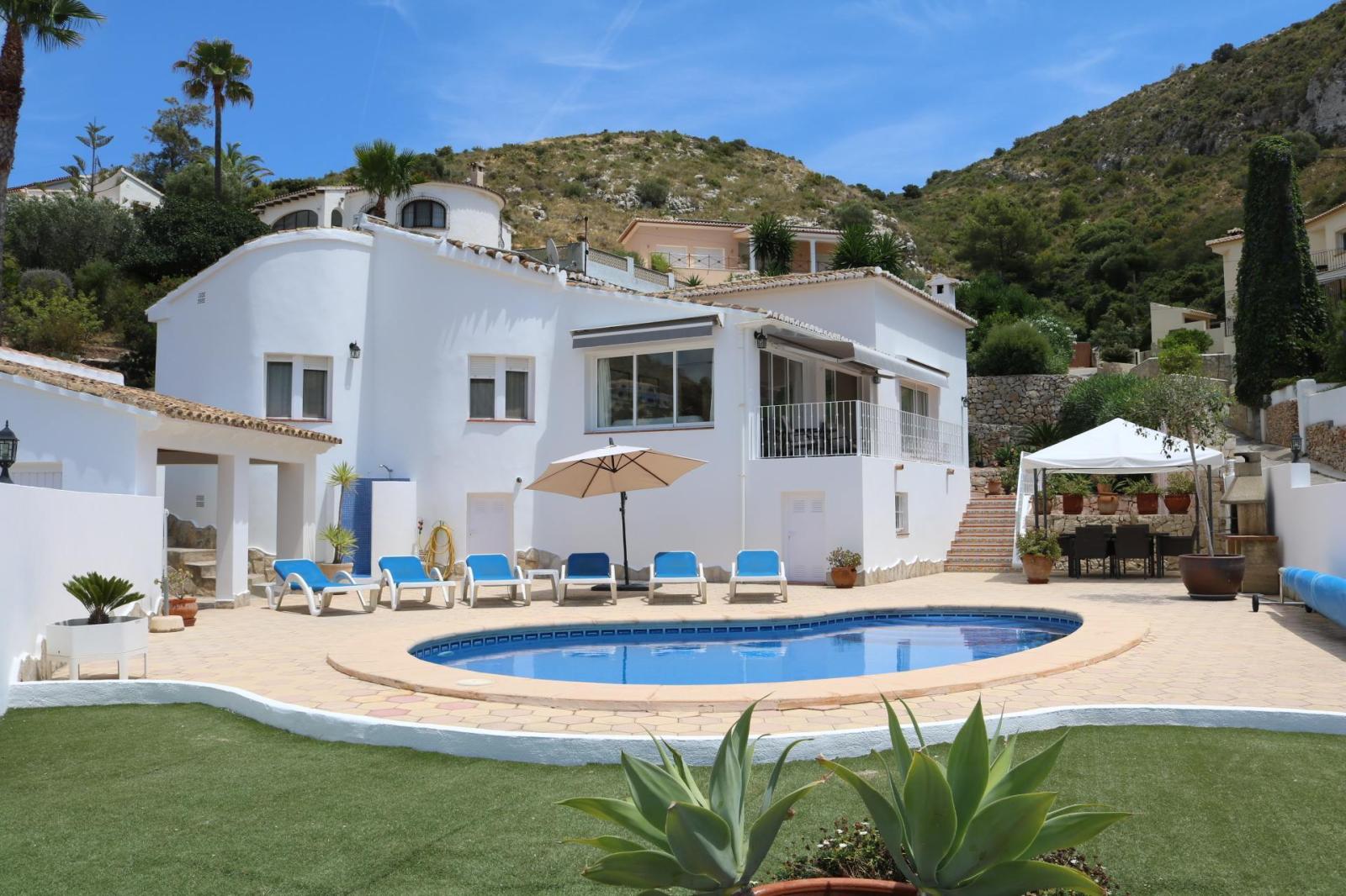 Villa for Holiday Rental in Moraira