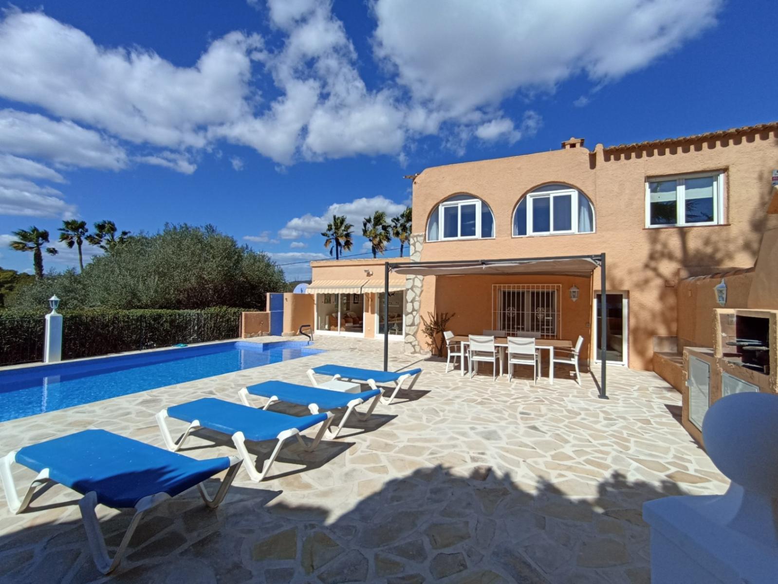 Villa en Alquiler turístico en Moraira