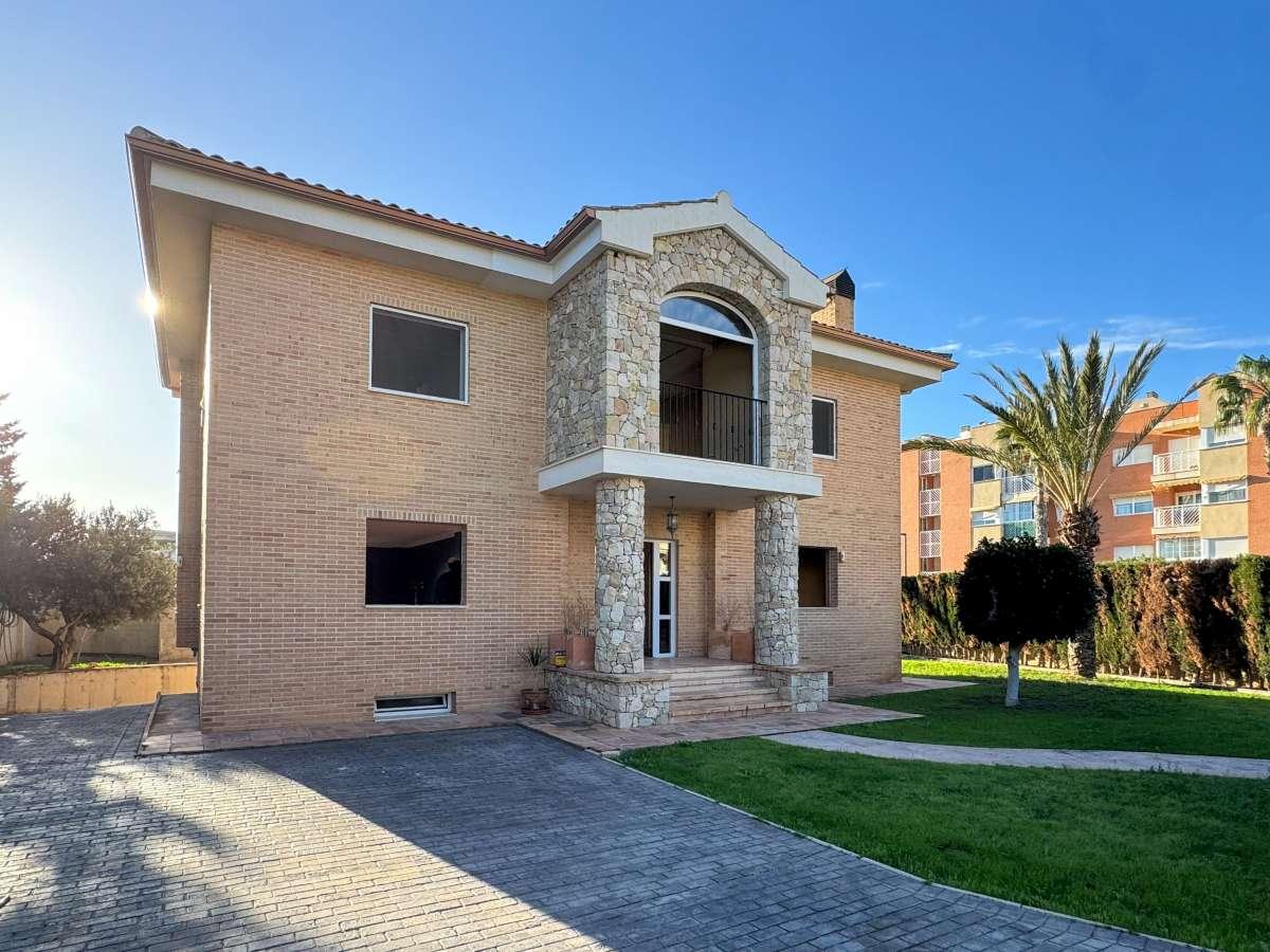 Villa en Venta en El Campello