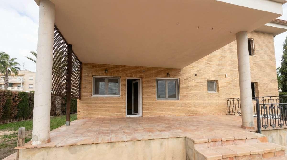 Villa for Sale in El Campello