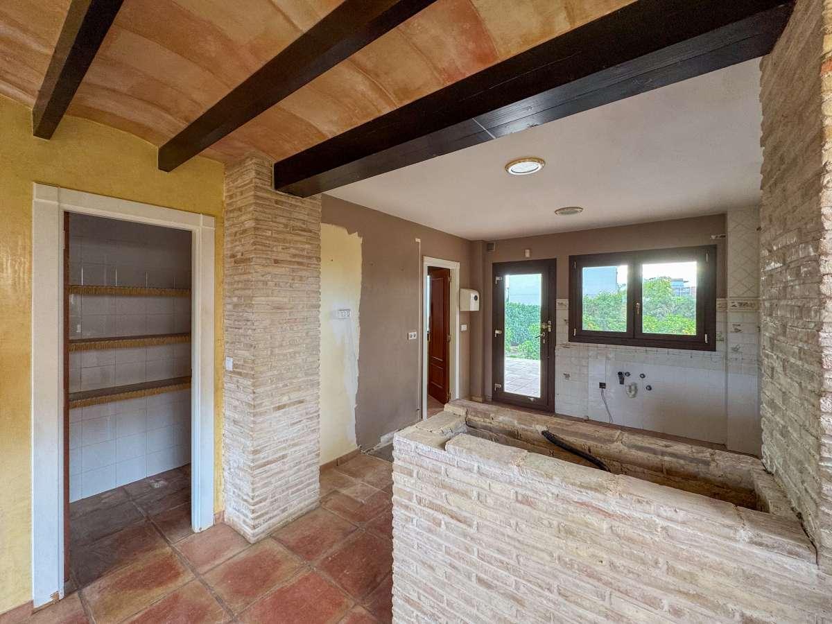 Villa for Sale in El Campello