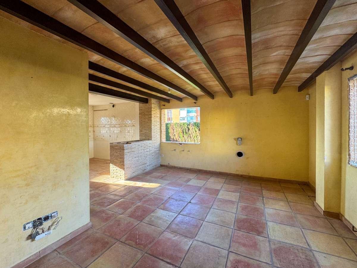 Villa for Sale in El Campello