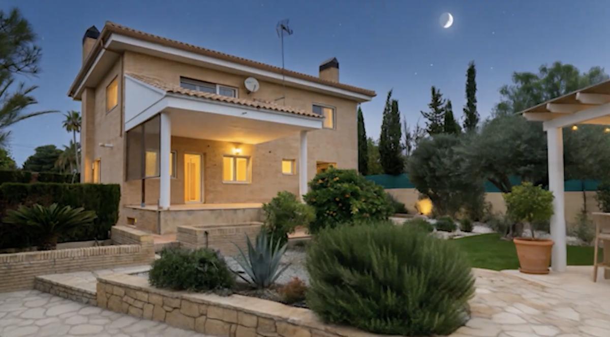Villa for Sale in El Campello