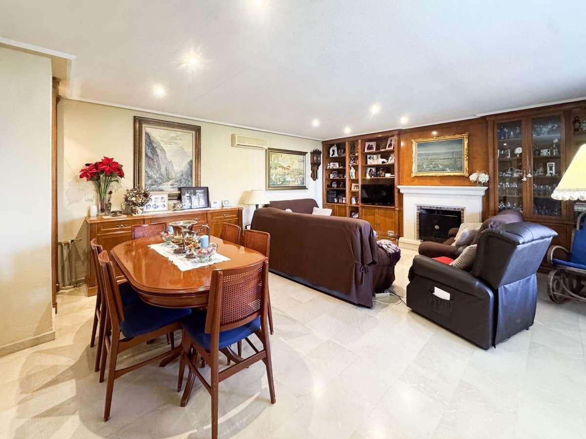 Villa en Venta en Mutxamel
