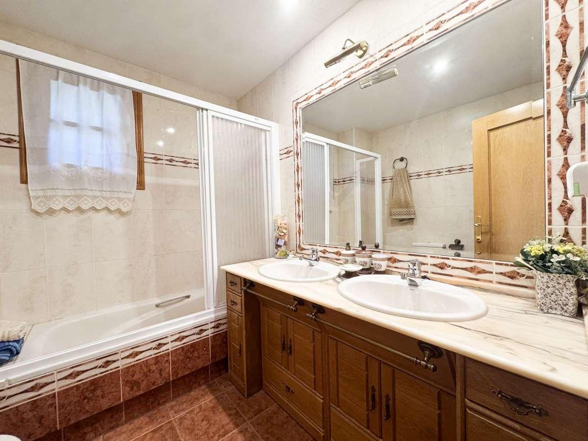 Villa en Venta en Mutxamel