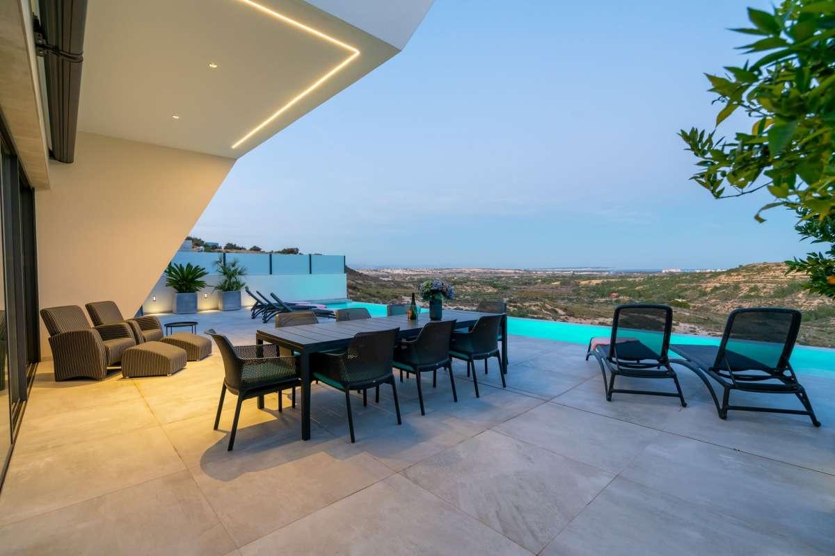 Villa for Sale in Rojales